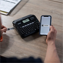 Brother PT-D460BTVP címkenyomtató (asztali, QWERTY billentyűzet, TZ szalag 3,5-18 mm, grafikus kijelző, Bluetooth, USB,
