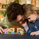 LEGO® Bluey: Rozsdás és Bluey a suliban 11221