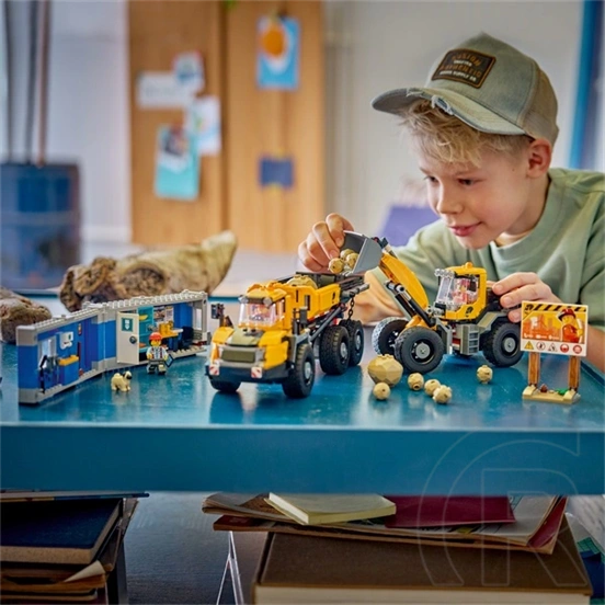 LEGO® City Big Vehicles Homlokrakodó és billenőplatós teherautó 60494