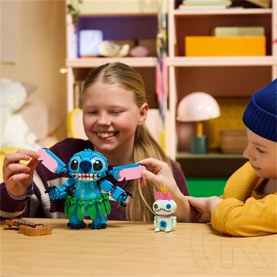 LEGO® Disney Classic Stitch és Foltos 43296