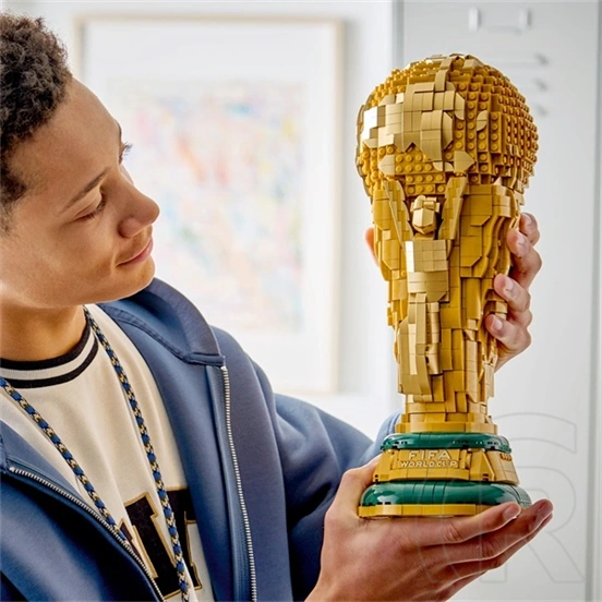 LEGO® Editions A FIFA labdarúgó-világbajnokság™ hivatalos trófeája 43020