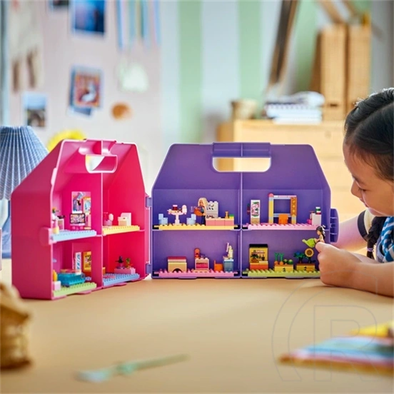 LEGO® Friends Kreatív, bőröndalakú babaház 42697