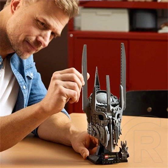 LEGO® Icons A Gyűrűk Ura: Sauron sisakja 11373