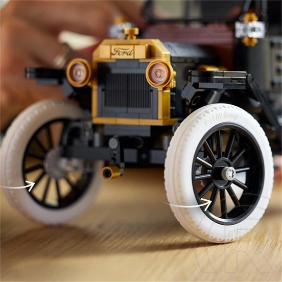 LEGO® Icons Ford Model T 11376
