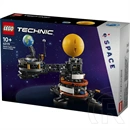 LEGO® Technic A Föld és a körülötte keringő Hold 42179