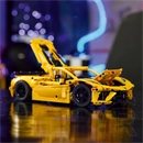 LEGO® Technic Chevrolet Corvette Stingray, autómodell-készlet, járműves játék 42205