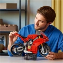 LEGO® Technic Ducati Panigale V4 S motorkerékpár modellépítőszett 42202