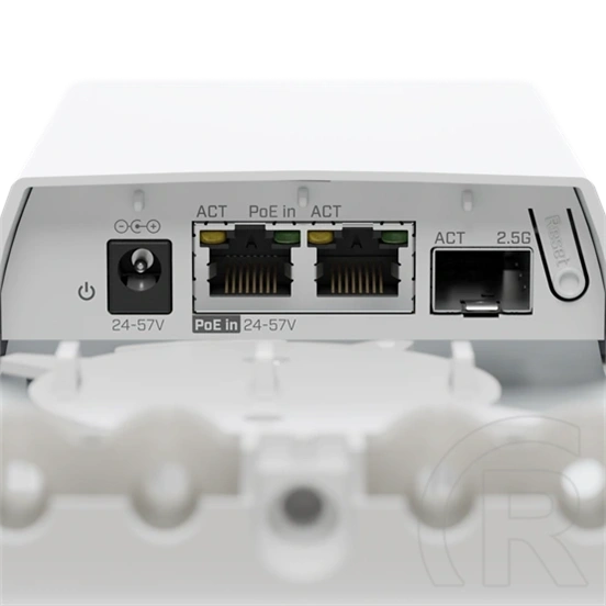 MikroTik Média konverter (kültéri, IP55, SwOS, 2x 10/100/1000 RJ45, 1x SFP 2,5G, PoE-IN 802.3af/at, 24-57 V)