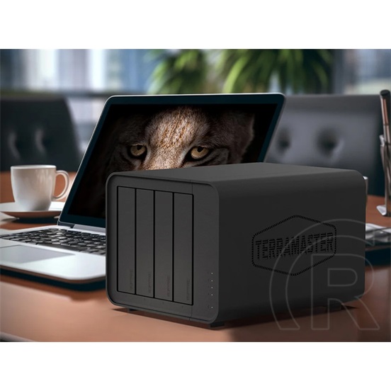 TerraMaster D8 Hybrid (4xHDD + 4xM.2 SSD)